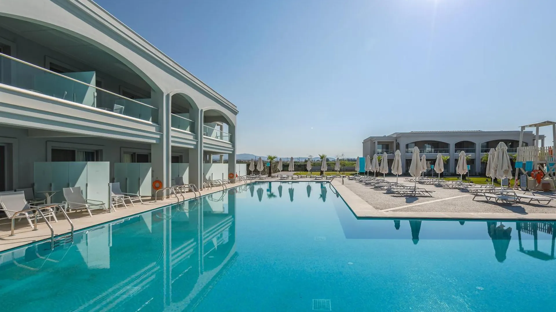 Resort Blue Lagoon Queen Kalyves Polygyrou